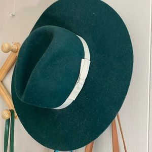 Charlie 1 Horse green felt hat